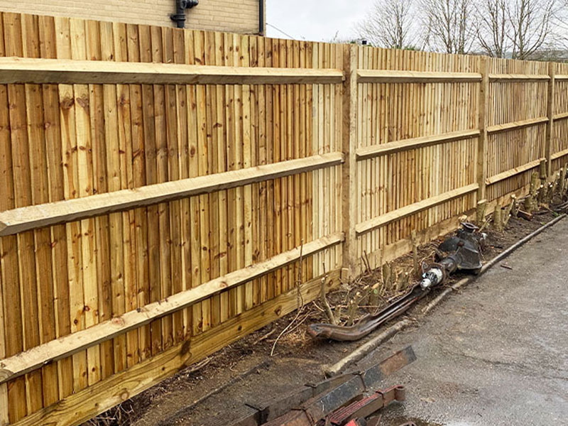 Arris Fence panels installed by CS Gardens
