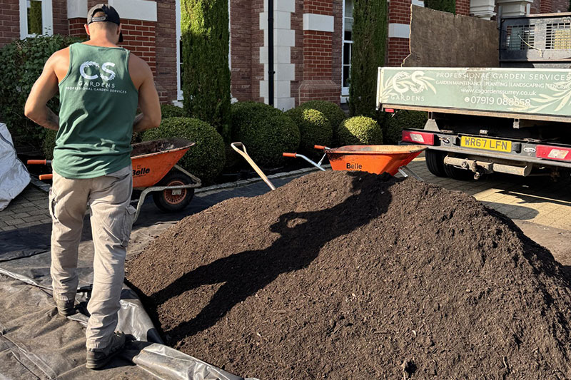 compost supplies in Coham, Esher & Weybridge